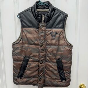True Religion Men's Black and Brown Camouflage Vest